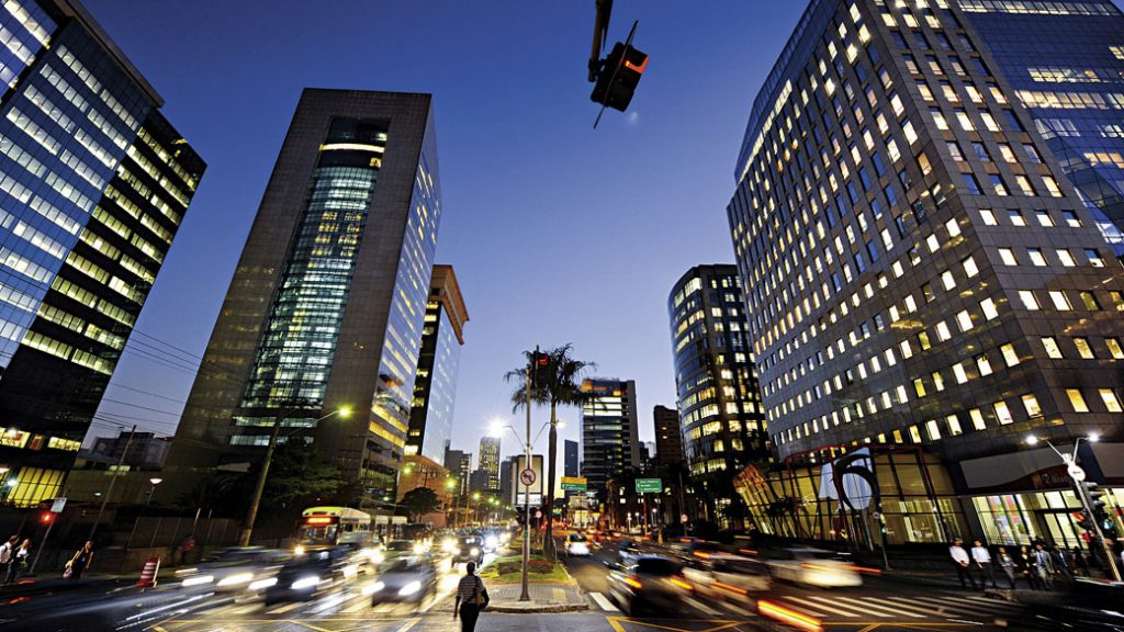 como investir no mercado imobiliário brasileiro